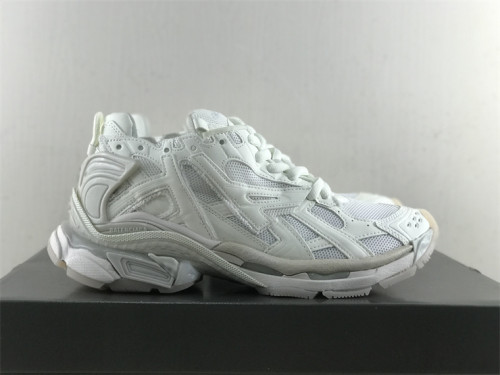 B 17FW Tripe-S High End Sneaker-333