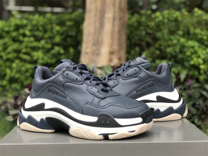 B 17FW Tripe-S High End Sneaker-339