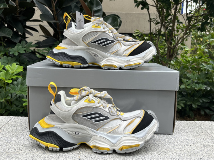 B 17FW Tripe-S High End Sneaker-444