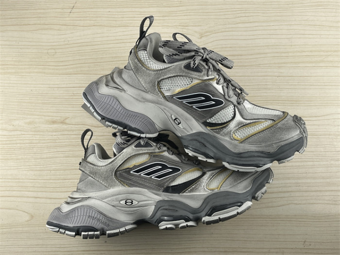 B 17FW Tripe-S High End Sneaker-450