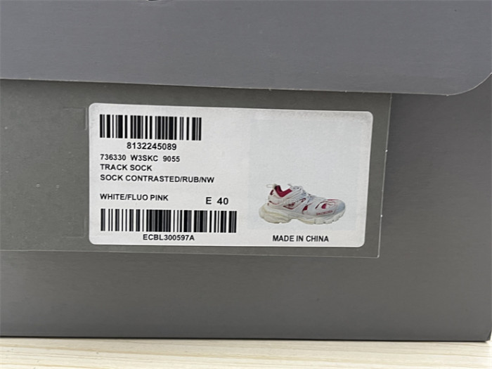 B 17FW Tripe-S High End Sneaker-435