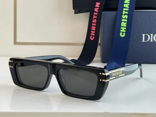 Dior Sunglasses AAAA-199