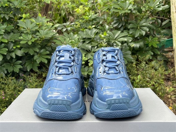 B 17FW Tripe-S High End Sneaker-420