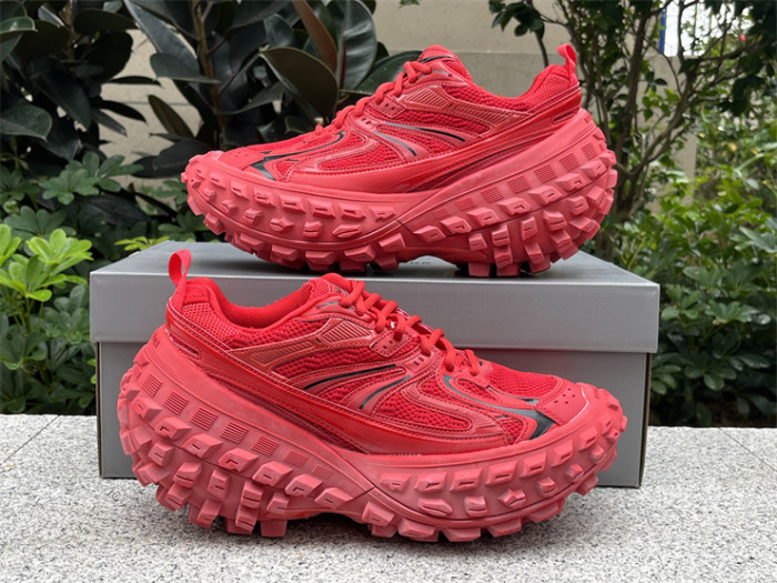 B 17FW Tripe-S High End Sneaker-443