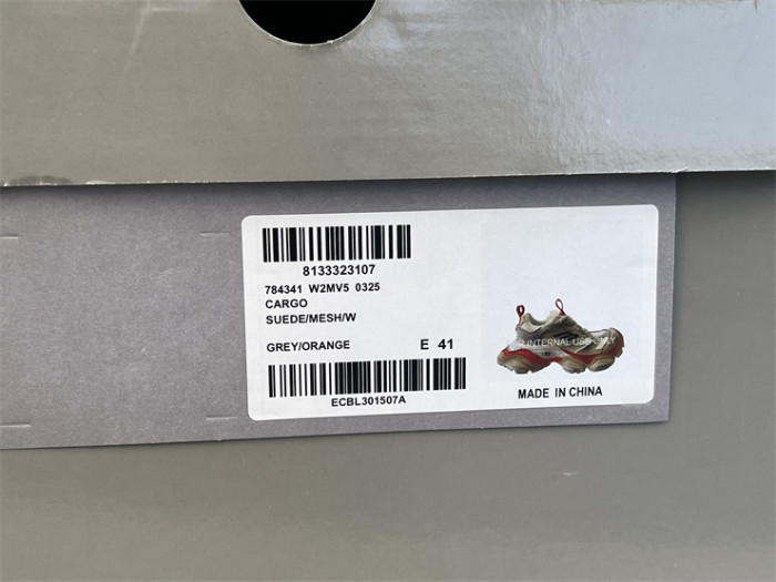 B 17FW Tripe-S High End Sneaker-451