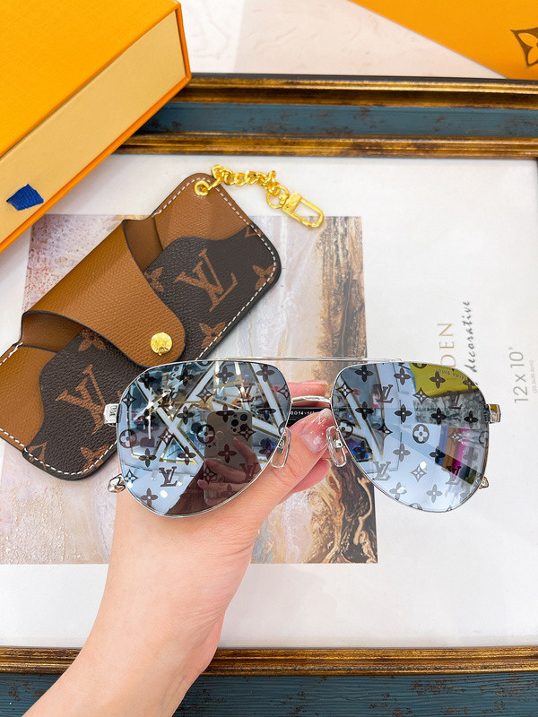 LV Sunglasses AAAA-2461