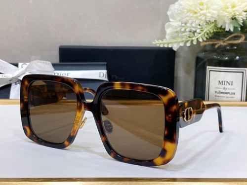 Dior Sunglasses AAAA-137