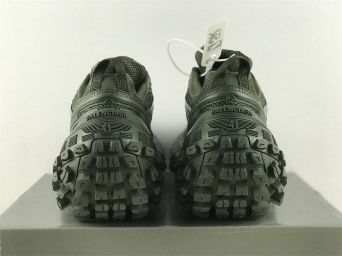 B 17FW Tripe-S High End Sneaker-350