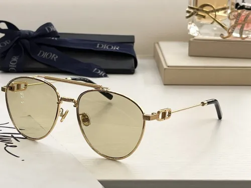 Dior Sunglasses AAAA-275