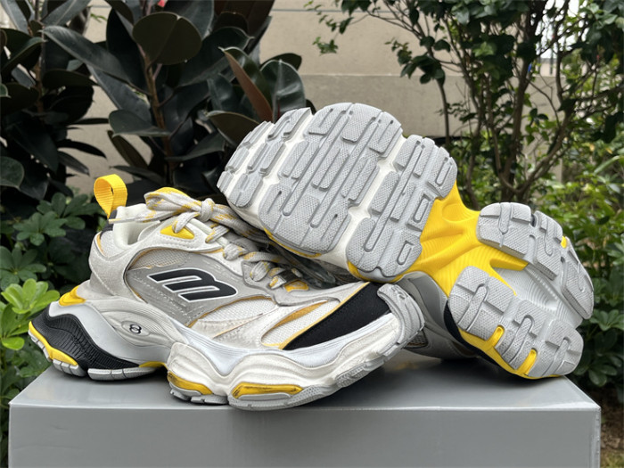 B 17FW Tripe-S High End Sneaker-444