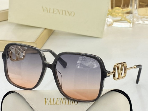 V Sunglasses AAAA-235