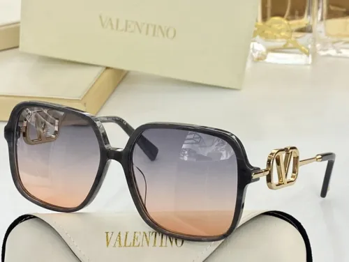 V Sunglasses AAAA-235