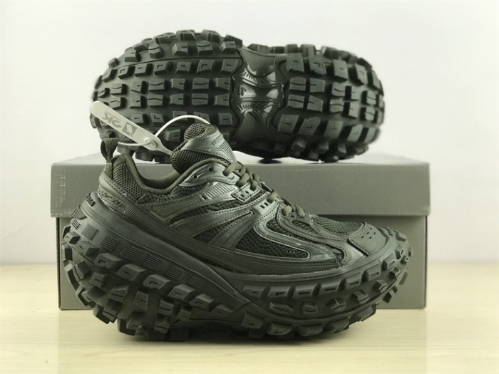 B 17FW Tripe-S High End Sneaker-350