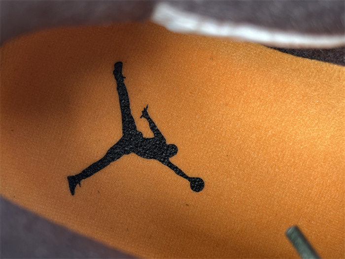 Authentic Air Jordan 4 Undefeated（restock)