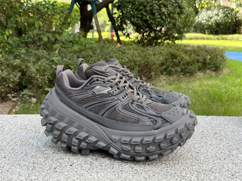 B 17FW Tripe-S High End Sneaker-432