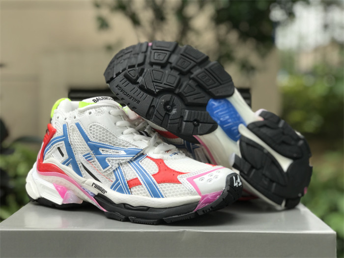 B 17FW Tripe-S High End Sneaker-382