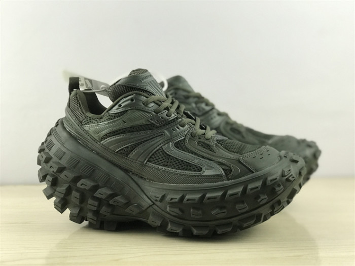 B 17FW Tripe-S High End Sneaker-350