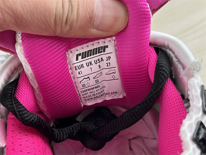 B 17FW Tripe-S High End Sneaker-417