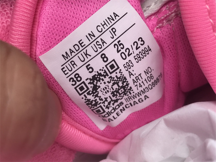 B 17FW Tripe-S High End Sneaker-408