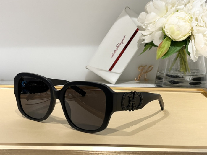 Ferragamo Sunglasses AAAA-667