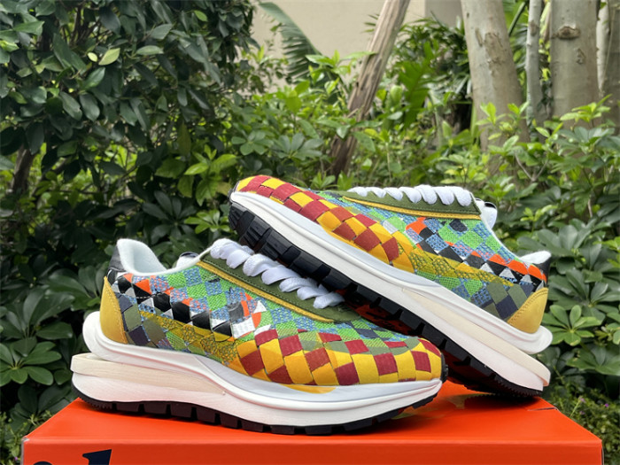 Authentic Sacai x Nike woven “Green Gusto”