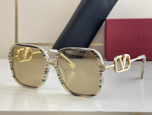 V Sunglasses AAAA-245