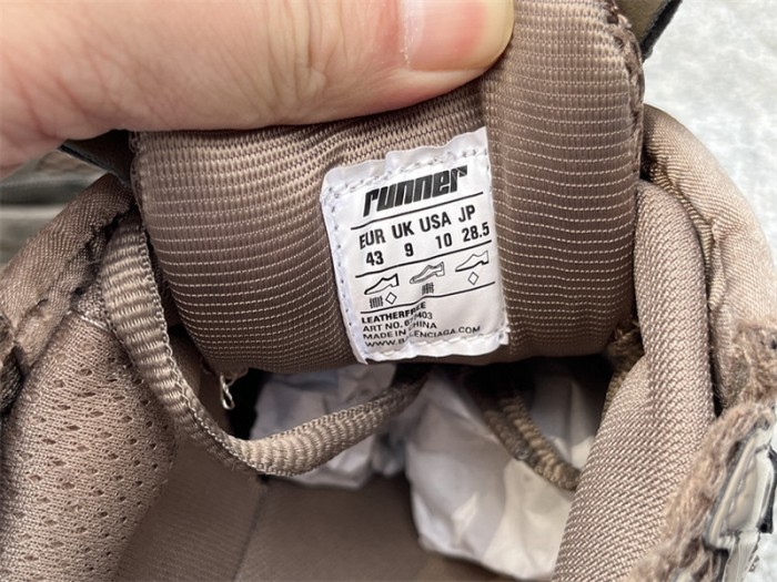 B 17FW Tripe-S High End Sneaker-431