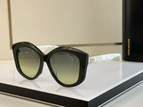 B Sunglasses AAAA-267