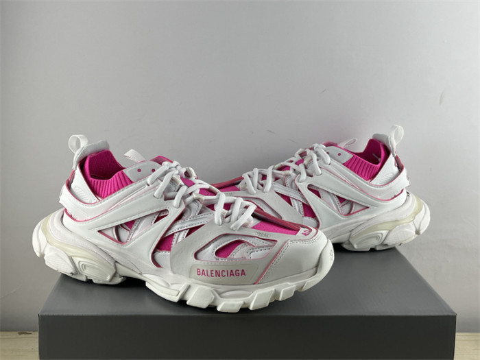 B 17FW Tripe-S High End Sneaker-435