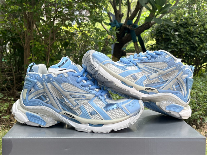 B 17FW Tripe-S High End Sneaker-414