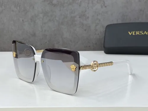 Versace Sunglasses AAAA-1017