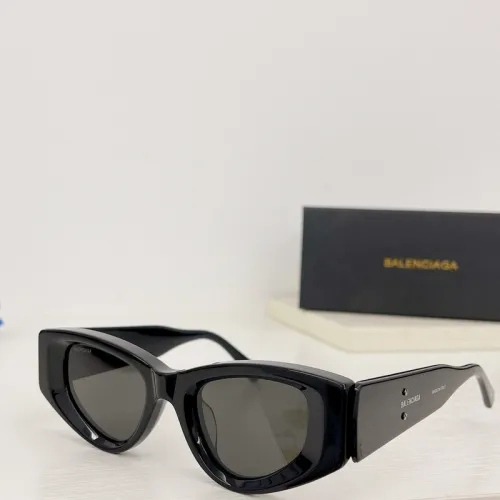 B Sunglasses AAAA-476