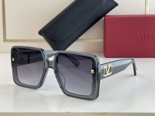 V Sunglasses AAAA-026