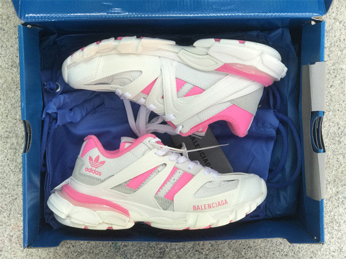 B 17FW Tripe-S High End Sneaker-408