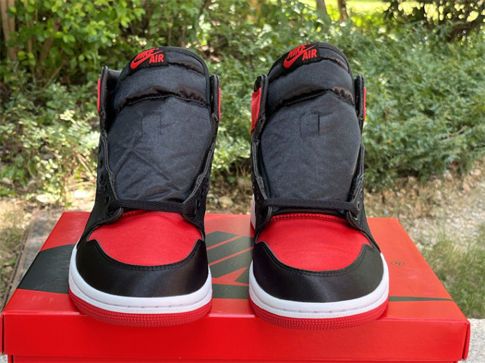 Authentic Air Jordan 1 High OG WMNS “Satin Bred”2023