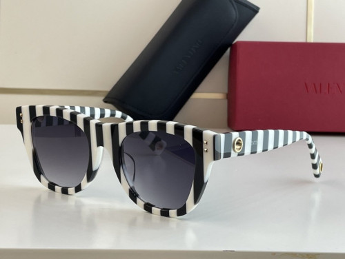 V Sunglasses AAAA-191