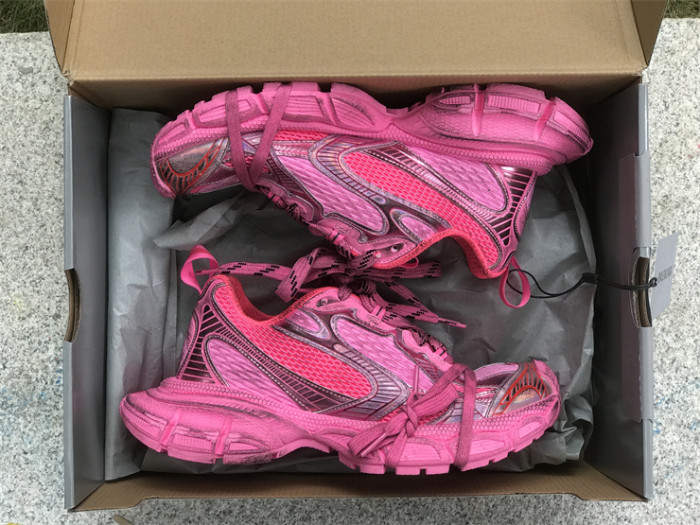 B 17FW Tripe-S High End Sneaker-390