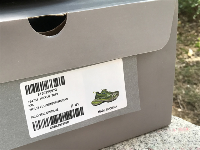 B 17FW Tripe-S High End Sneaker-376