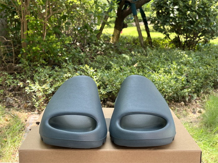 Authentic Yeezy Slide Slate Marine”