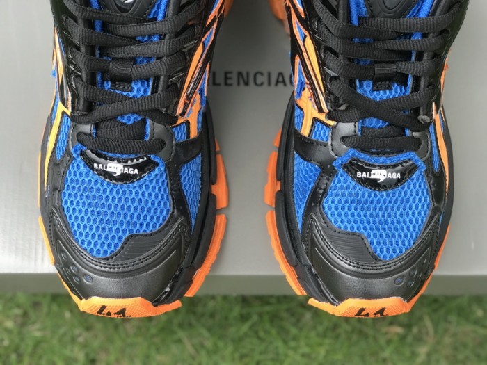 B 17FW Tripe-S High End Sneaker-327