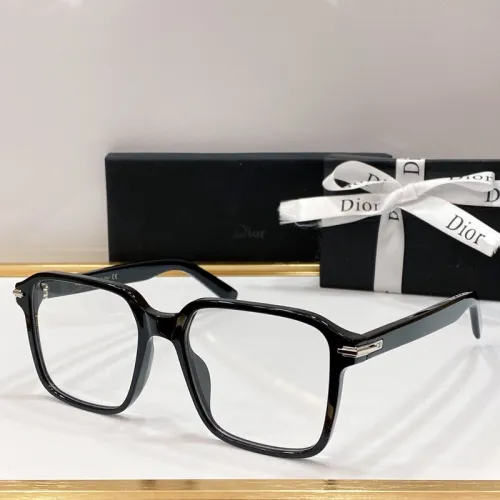 Dior Sunglasses AAAA-672