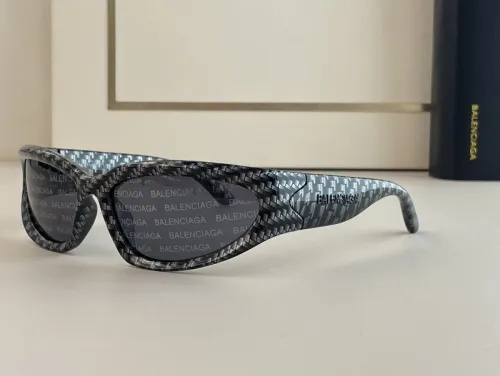 B Sunglasses AAAA-330