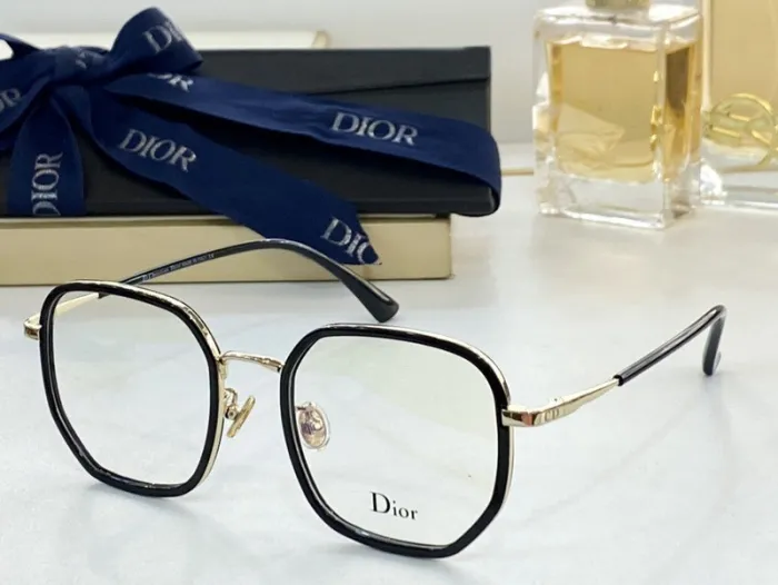 Dior Sunglasses AAAA-837