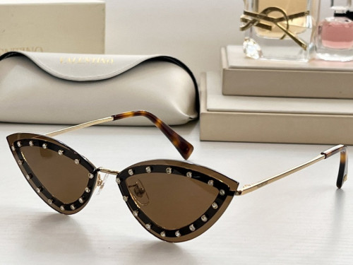 V Sunglasses AAAA-036