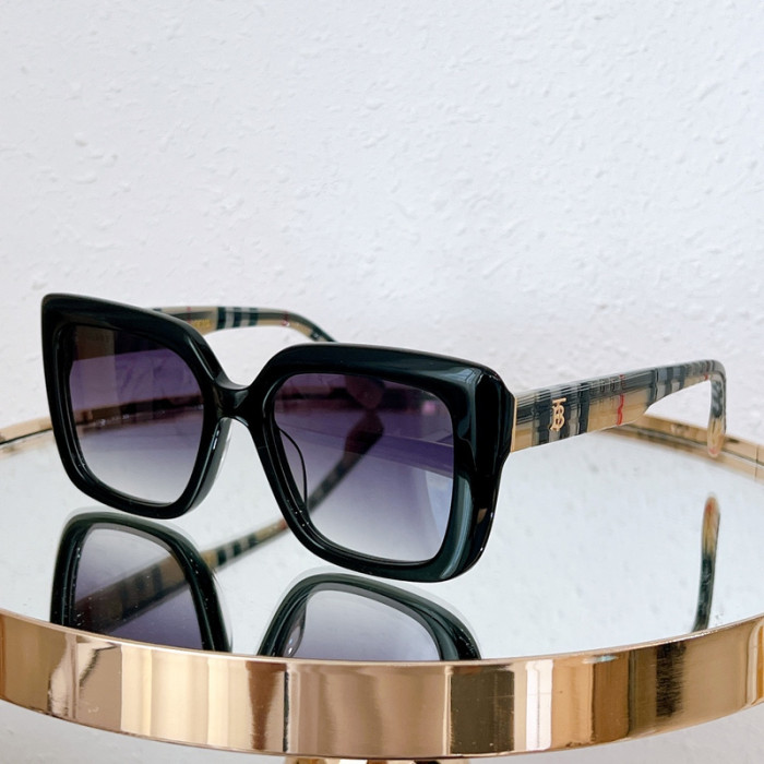 Burberry Sunglasses AAAA-1911