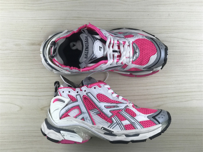 B 17FW Tripe-S High End Sneaker-332