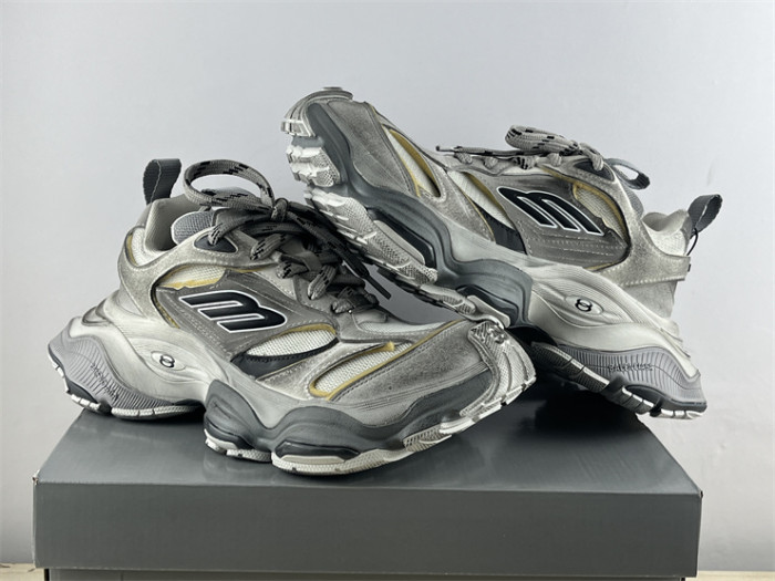 B 17FW Tripe-S High End Sneaker-450