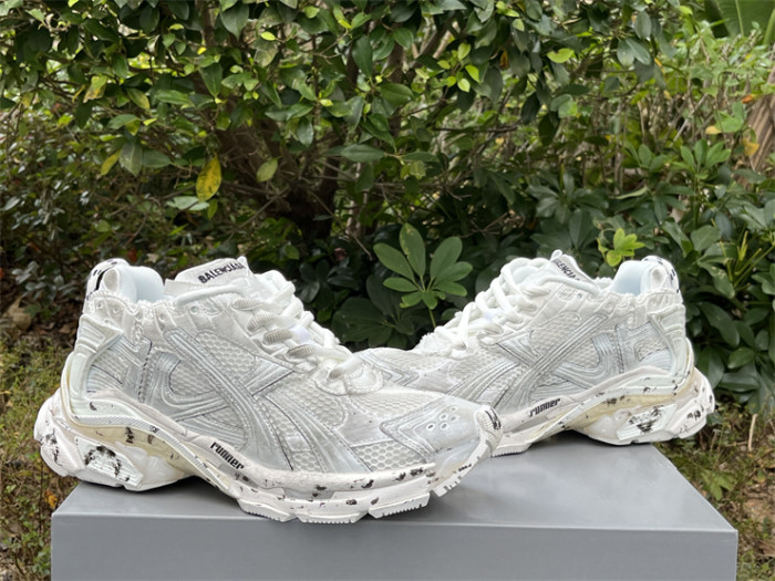 B 17FW Tripe-S High End Sneaker-445