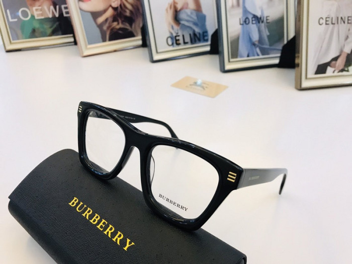 Burberry Sunglasses AAAA-1044