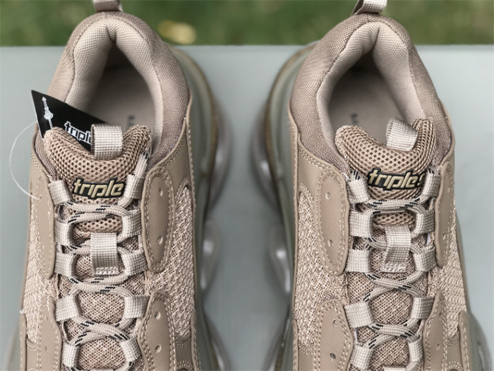 B 17FW Tripe-S High End Sneaker-345